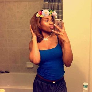 Meet your Posher, Toni